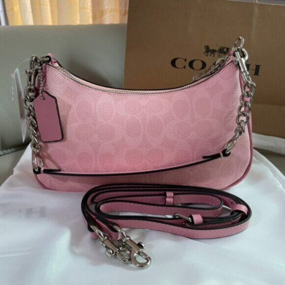 Coach Teri Shoulder Bag In Signature Canvas - Picture 3 of 6